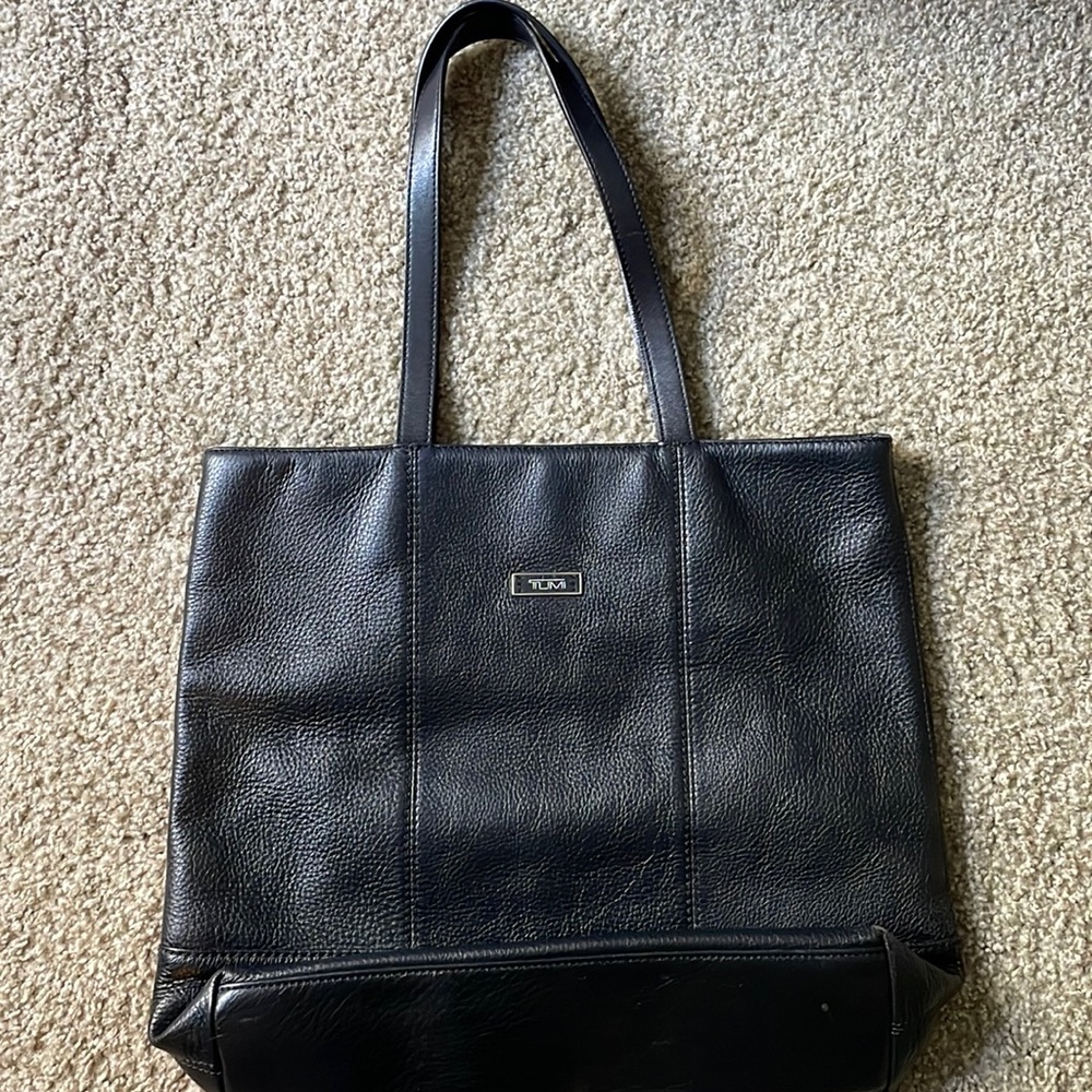 Tumi leather purse